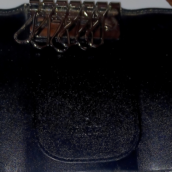 GUCCI AUTHENTIC BLACK LEATHER KEYHOLDER UNISEX EUC - Picture 9 of 14